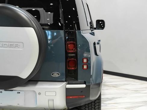 Used 2021 Land Rover Defender 110 SE AWD/4WD image 42
