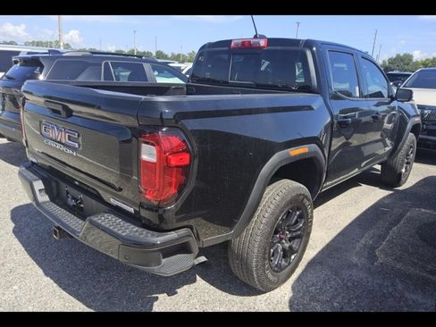 Used 2025 GMC Canyon Elevation RWD image 9