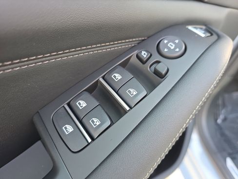 New 2026 BMW X5 sDrive40i w/ M Sport Package image 16