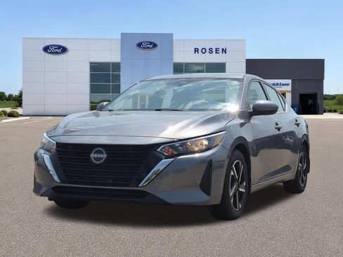 Used 2024 Nissan Sentra SV FWD image 7