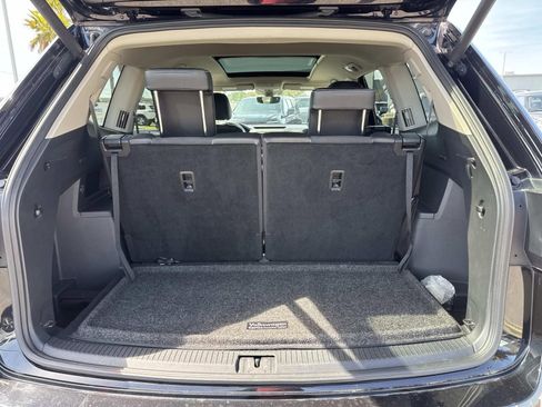 Used 2021 Volkswagen Atlas SEL Premium AWD/4WD image 8