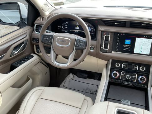 Certified 2024 GMC Yukon Denali w/ Max Trailering Package image 7