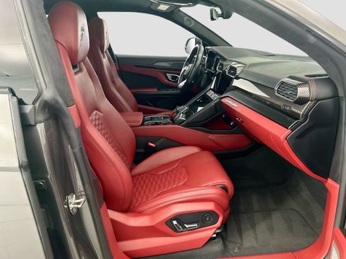 Used 2022 Lamborghini Urus AWD/4WD image 19
