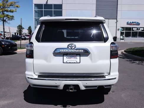 Used 2017 Toyota 4Runner Limited AWD/4WD image 9