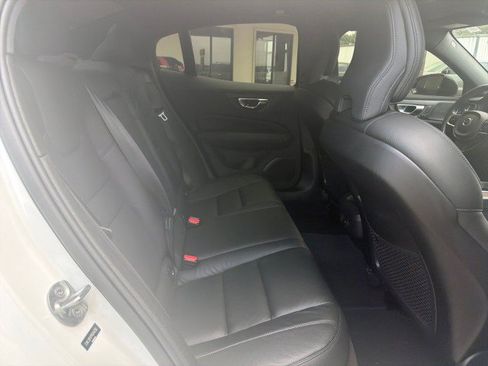 Used 2023 Volvo S60 B5 Plus FWD image 20