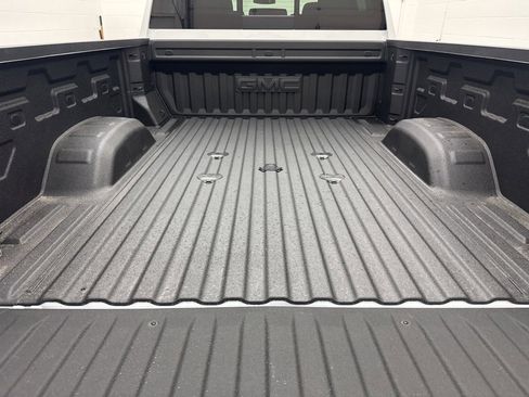 New 2026 GMC Sierra 2500 SLT w/ SLT Premium Package image 6