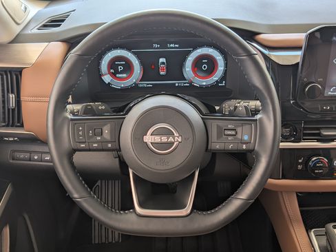 Used 2025 Nissan Pathfinder Platinum w/ Cargo Package FWD image 25