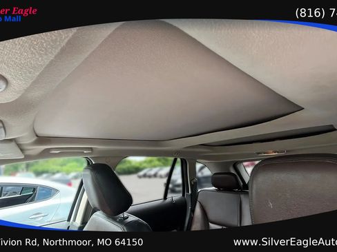 Used 2010 Ford Edge Limited AWD/4WD image 12