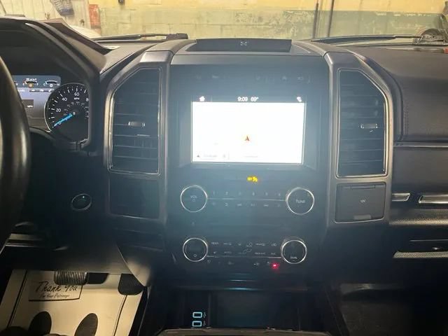 Used 2018 Ford Expedition Max Platinum AWD/4WD image 23