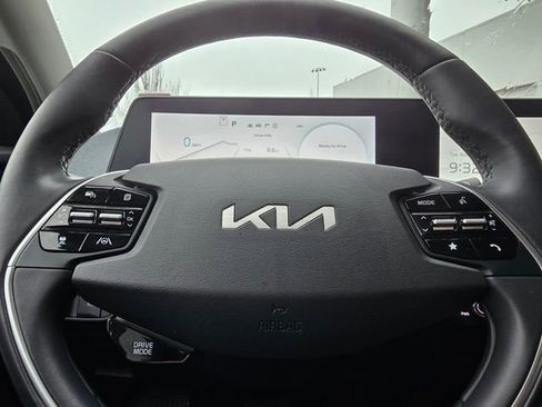 Certified 2024 Kia EV6 Light image 28