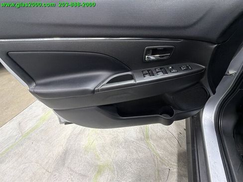 Used 2017 Mitsubishi Outlander Sport SEL AWD/4WD image 28