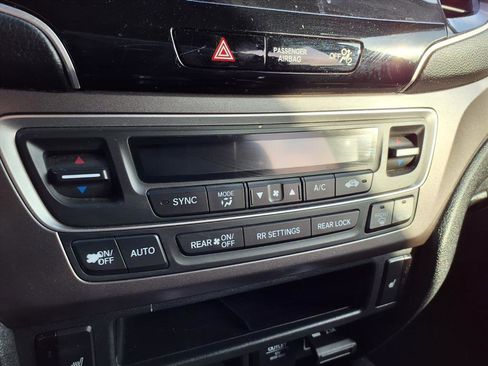 Used 2021 Honda Pilot EX-L image 8