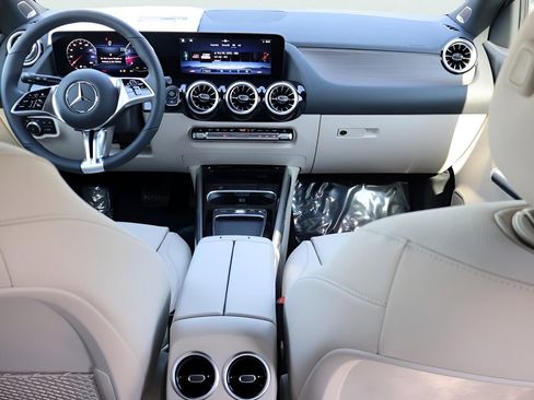 New 2026 Mercedes-Benz GLA 250 4MATIC image 15