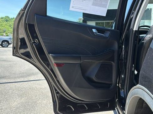 Used 2022 Ford Escape SEL w/ SEL Stealth AWD Package image 26