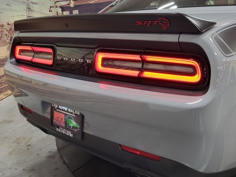 Used 2022 Dodge Challenger SRT Hellcat image 10