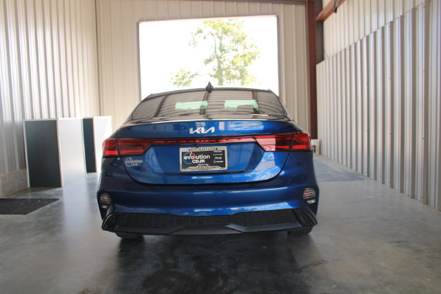 Used 2023 Kia Forte LXS FWD image 7