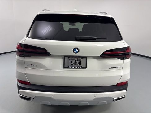 Used 2026 BMW X5 xDrive40i image 5