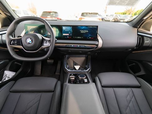 Used 2025 BMW X3 xDrive30i w/ Premium Package AWD/4WD image 13