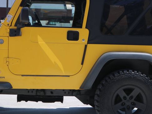 Used 2004 Jeep Wrangler X w/ Convenience Group AWD/4WD image 50