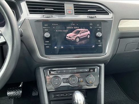 Used 2019 Volkswagen Tiguan SEL AWD/4WD image 9