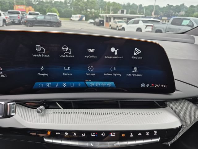 Certified 2025 Cadillac Optiq Luxury 1 AWD/4WD image 15