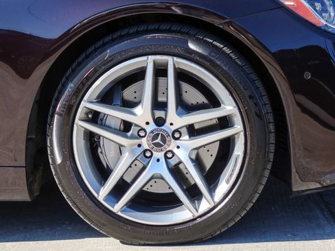 Used 2018 Mercedes-Benz S 560 4MATIC Sedan image 33