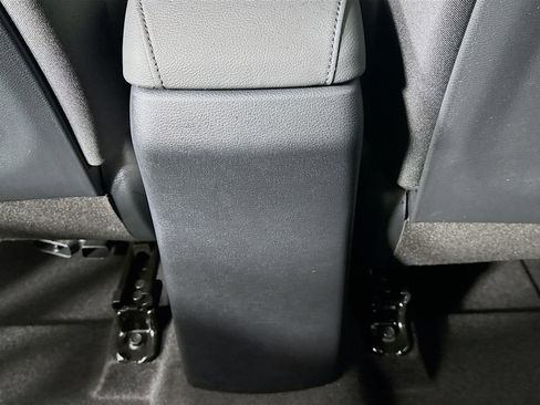 Certified 2025 Kia Soul LX w/ LX Technology Package FWD image 23