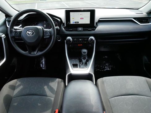 Certified 2025 Toyota RAV4 XLE AWD/4WD image 10