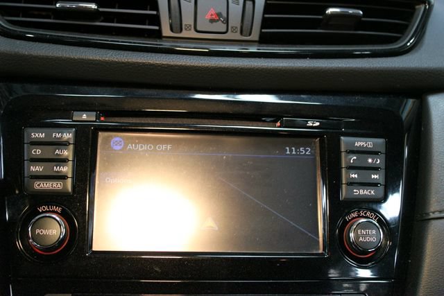 Used 2017 Nissan Rogue SV AWD/4WD image 26
