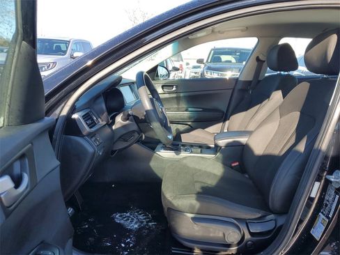 Used 2020 Kia Optima LX image 8