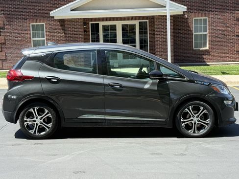 Used 2019 Chevrolet Bolt LT FWD image 3