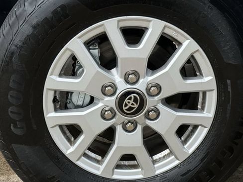 Used 2026 Toyota Tacoma SR5 RWD image 11