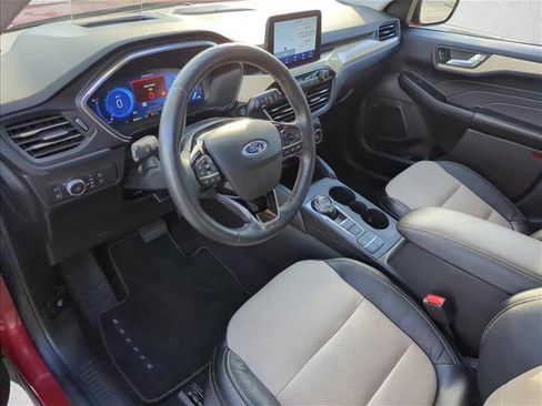 Used 2021 Ford Escape Titanium w/ Titanium Premium Package image 9