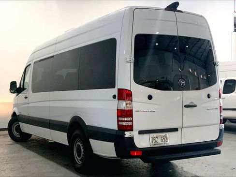 Used 2016 Mercedes-Benz Sprinter 2500 image 9
