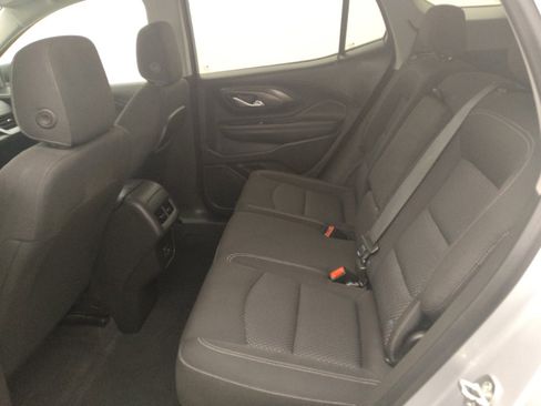 Used 2022 GMC Terrain SLE w/ Driver Convenience Package FWD image 18