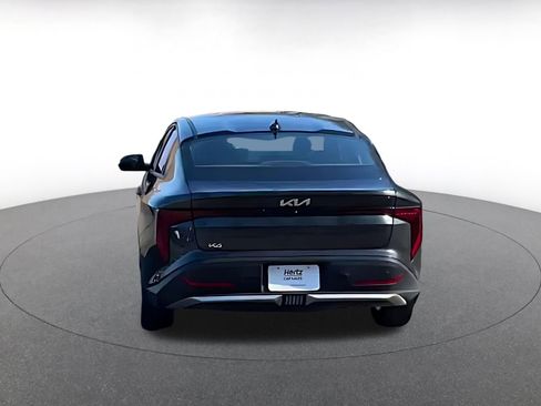 Used 2025 Kia K4 LXS image 11