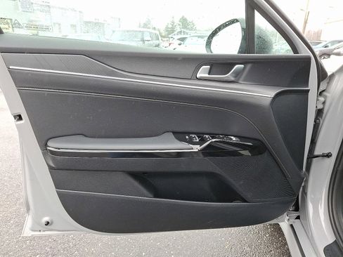 Used 2025 Kia K5 GT-Line image 13