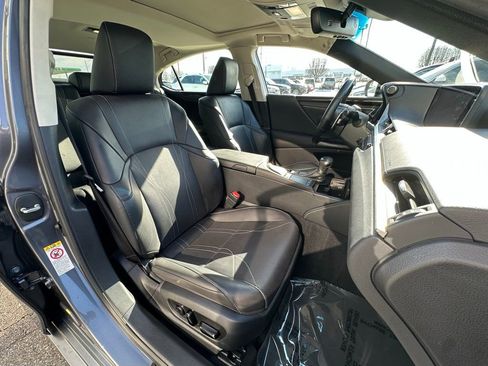 Used 2019 Lexus ES 300h w/ Luxury Package image 35