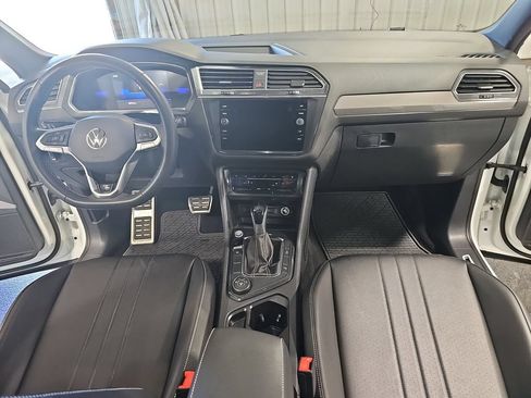 Used 2023 Volkswagen Tiguan SE R-Line AWD/4WD image 11