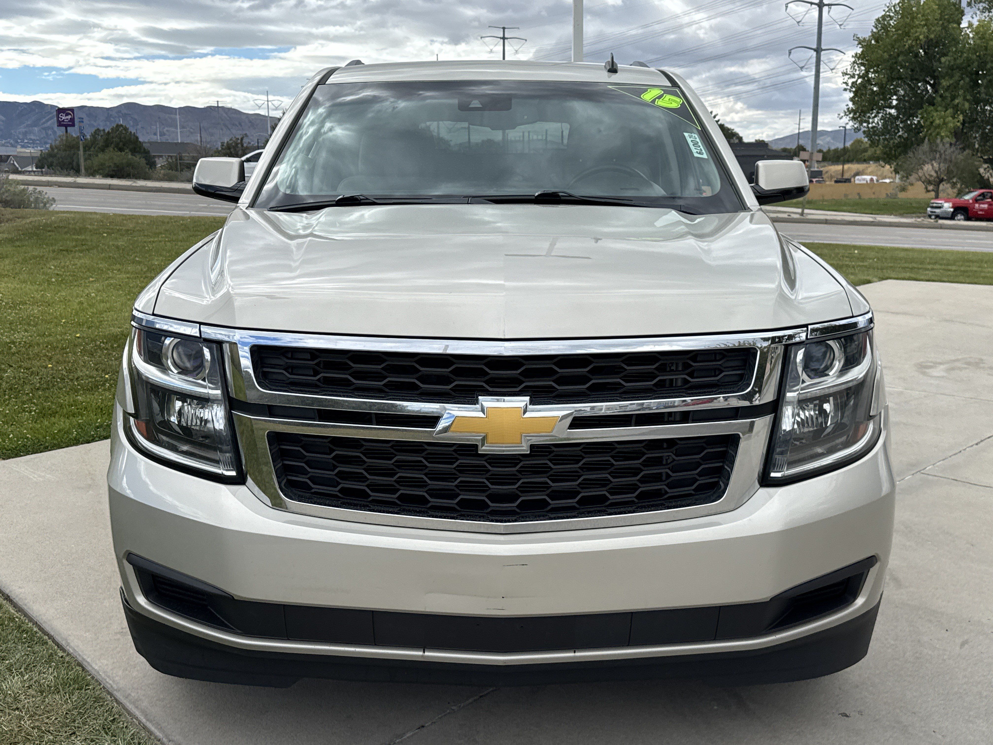 Used 2015 Chevrolet Suburban LT AWD/4WD image 8