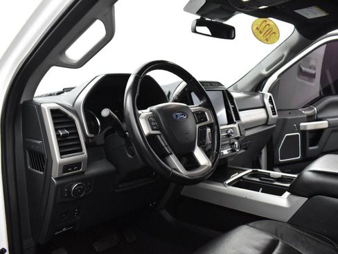 Used 2022 Ford F250 Platinum image 16