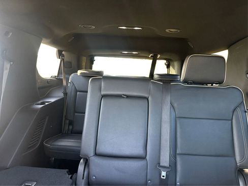 Used 2021 GMC Yukon SLT RWD image 14