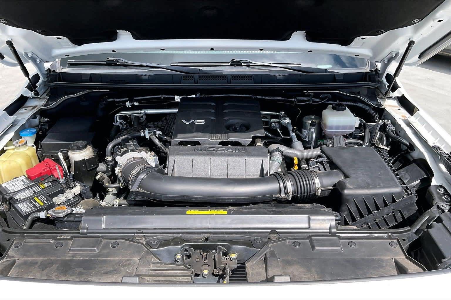 Used 2023 Nissan Frontier SV AWD/4WD image 9