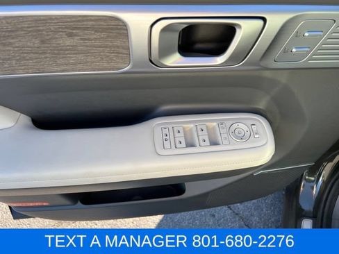Used 2025 Hyundai Santa Fe Calligraphy AWD/4WD image 16