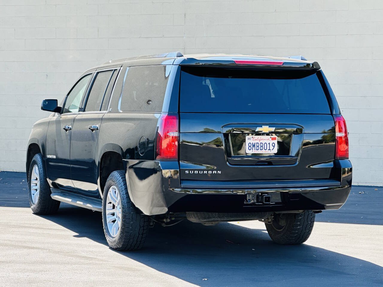 Used 2015 Chevrolet Suburban LT AWD/4WD image 5