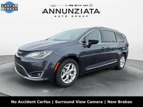 Used 2020 Chrysler Pacifica Touring-L Plus w/ Tire & Wheel Group image 1