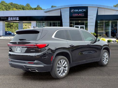 Used 2025 Buick Enclave Preferred FWD image 4