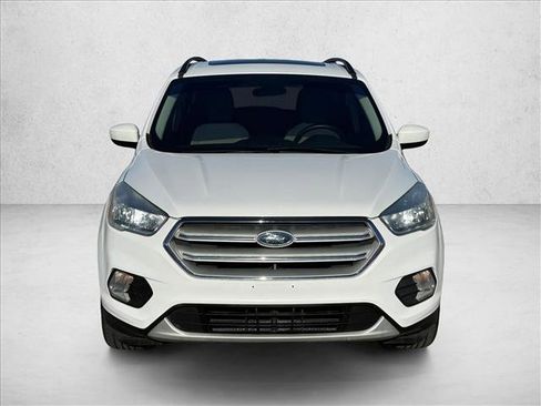 Used 2018 Ford Escape SE image 2