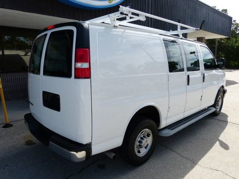 Used 2023 Chevrolet Express 2500 w/ Driver Convenience Package image 5