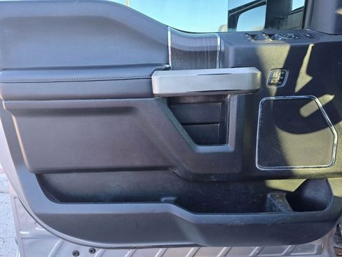 Used 2021 Ford F250 Lariat w/ Lariat Value Package image 9